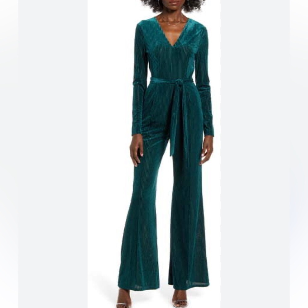 Anthropologie ASTR THE LABEL Velvet Spruce Green Jumpsuit Flared Leg Medium